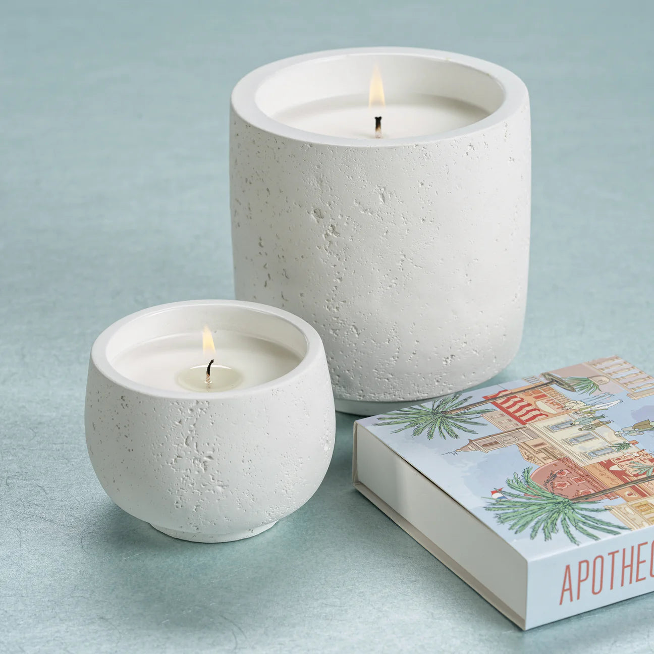 COTE d'AZUR WHITE CONCRETE CANDLE