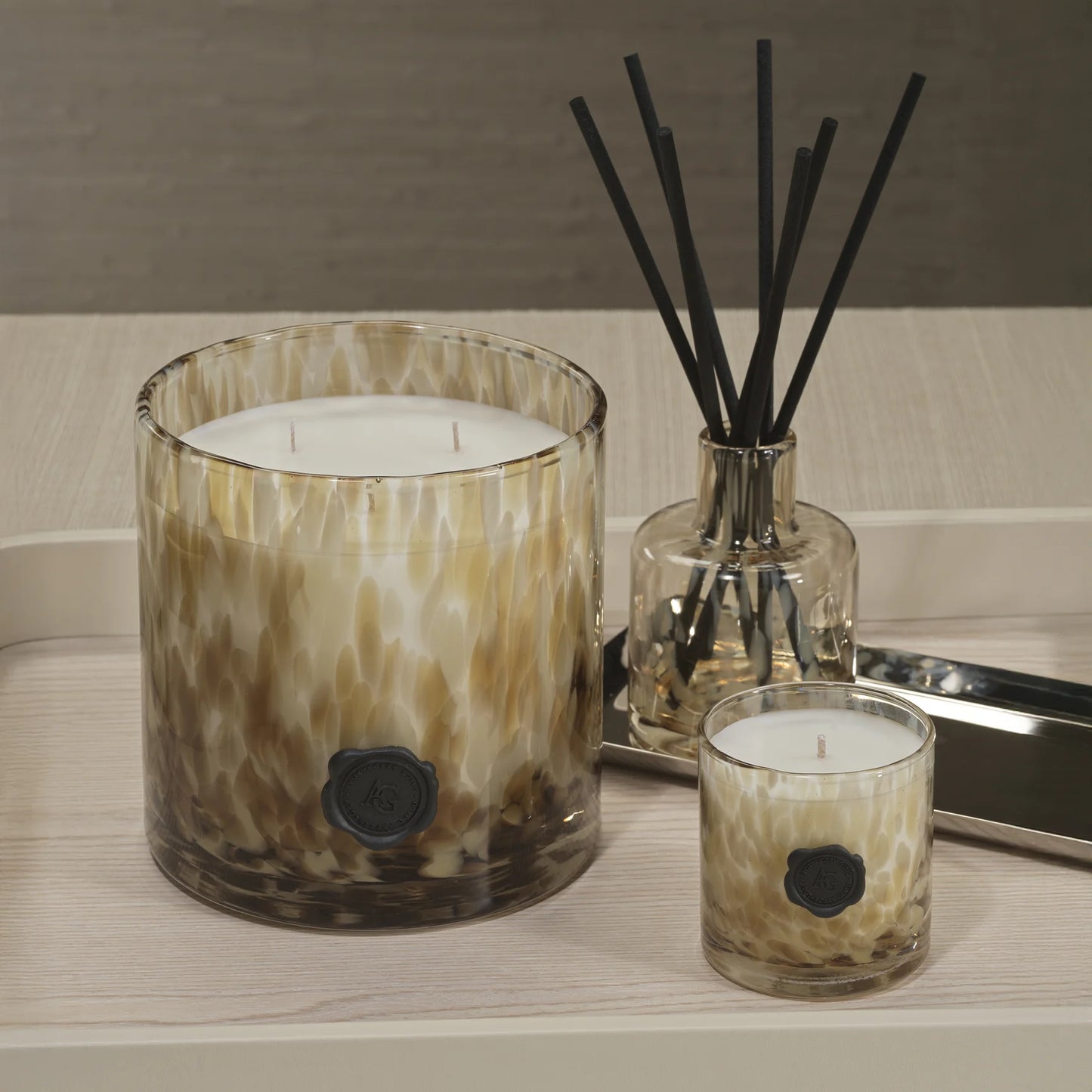 APOTHECARY GUILD OPAL GLASS MINI CANDLE