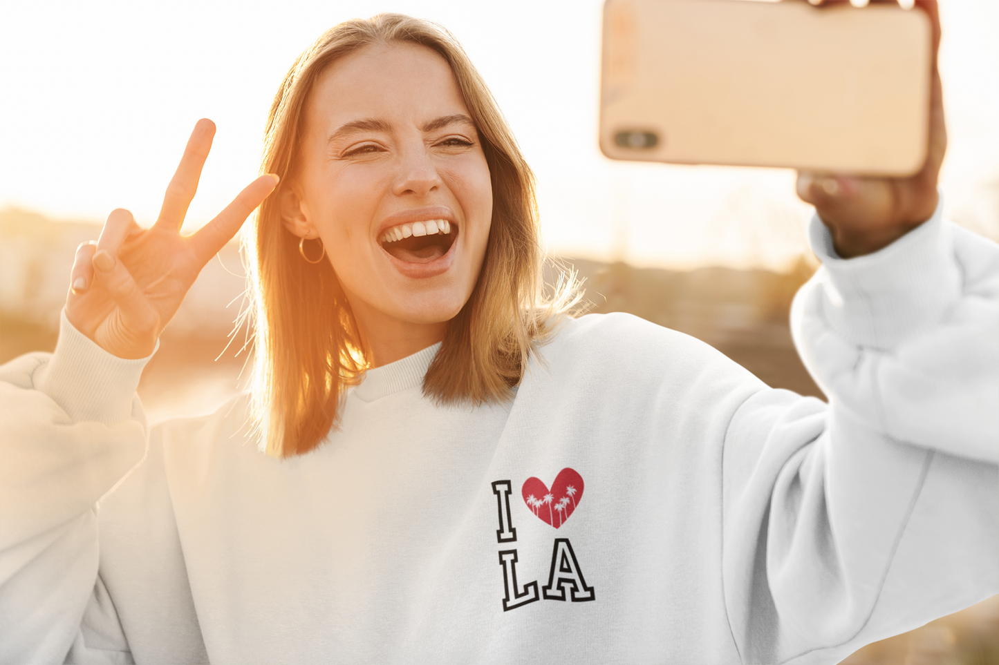 LOVE LA SWEATSHIRT