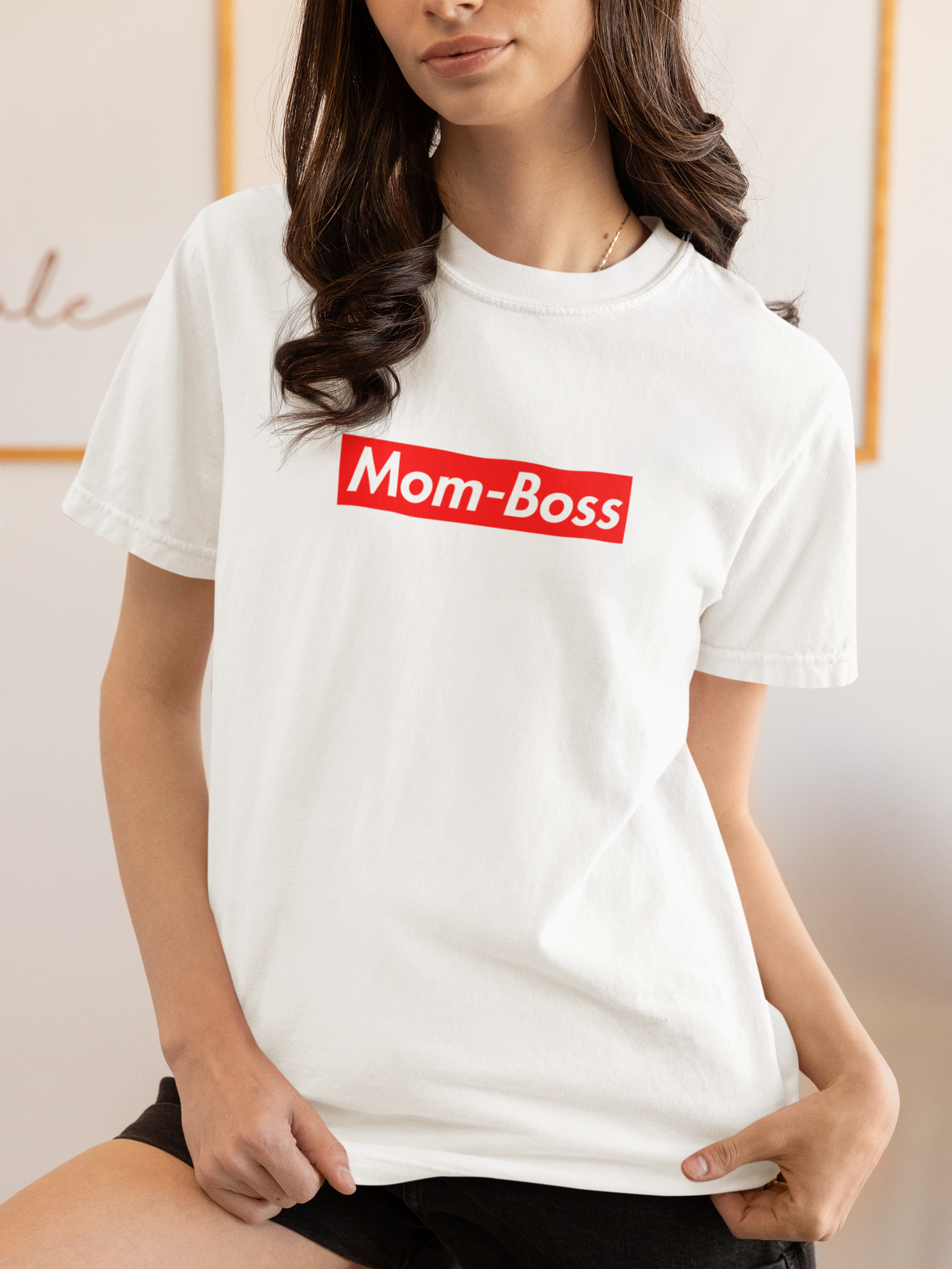 MOM BOSS TEE